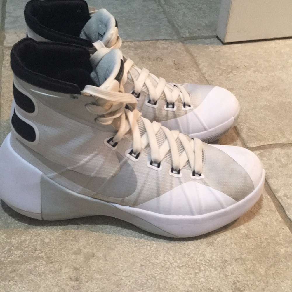 Nike Hyperdunk Basketball Shoes